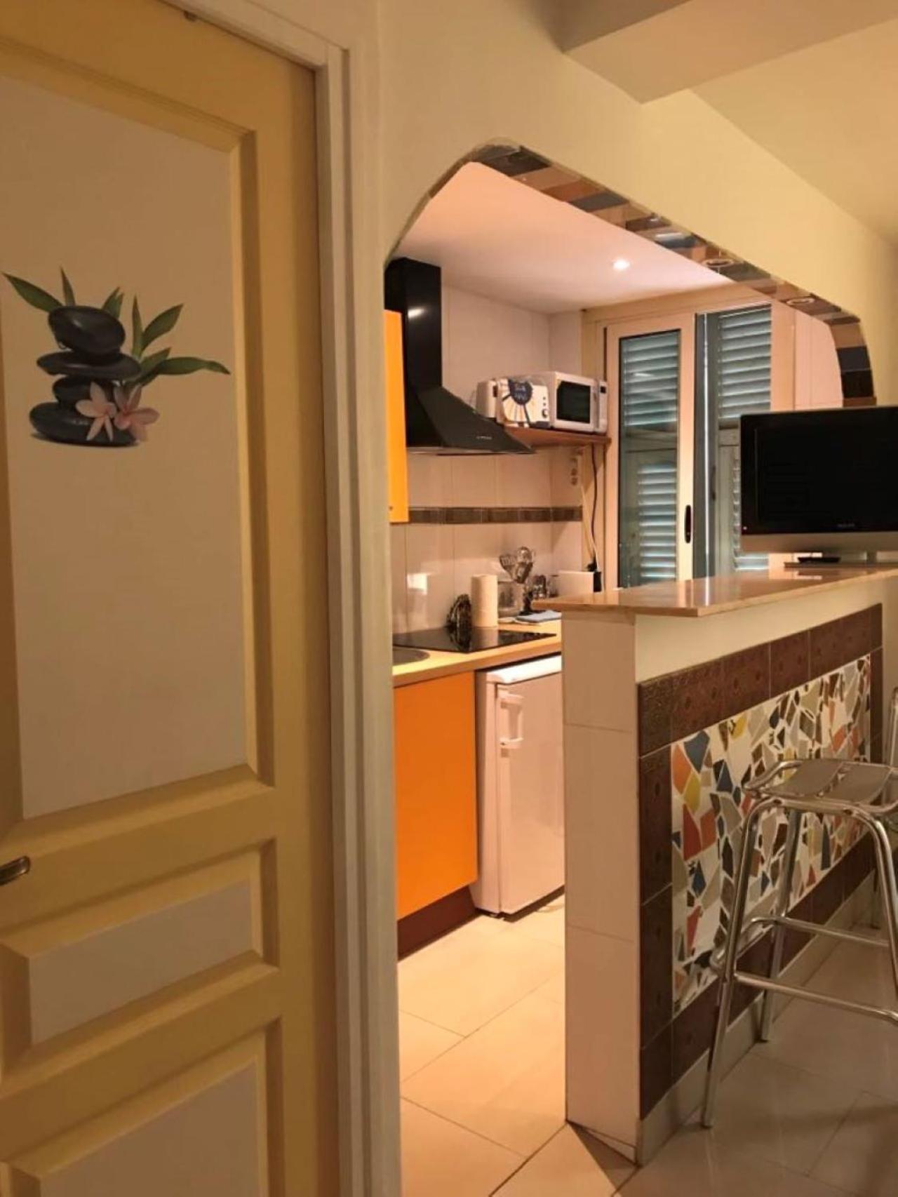 Summer Beach Studio, 4 Persons, Mobile Ac, Old Town Nizza Kültér fotó