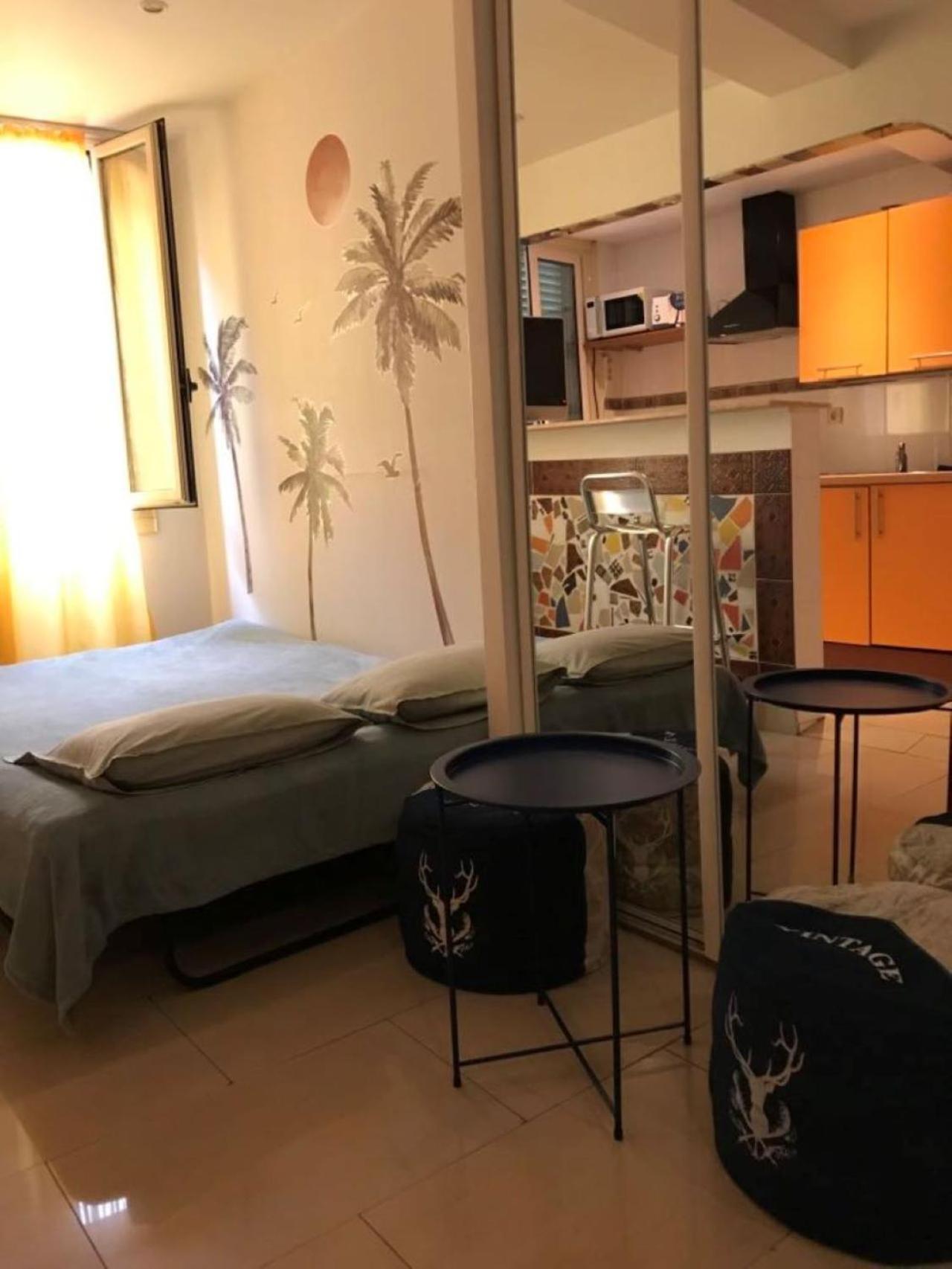Summer Beach Studio, 4 Persons, Mobile Ac, Old Town Nizza Kültér fotó